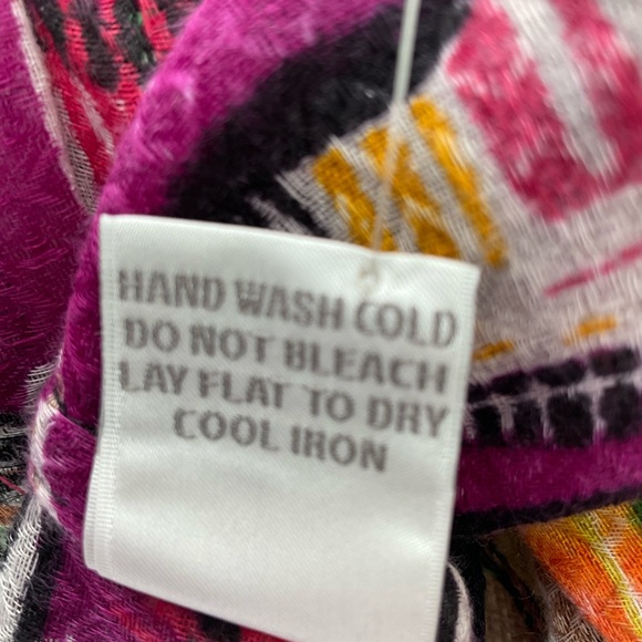 Infinity Scarf NWT - Picture 4 of 4